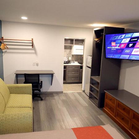 Town Place Studio Apartment Snyder ภายนอก รูปภาพ