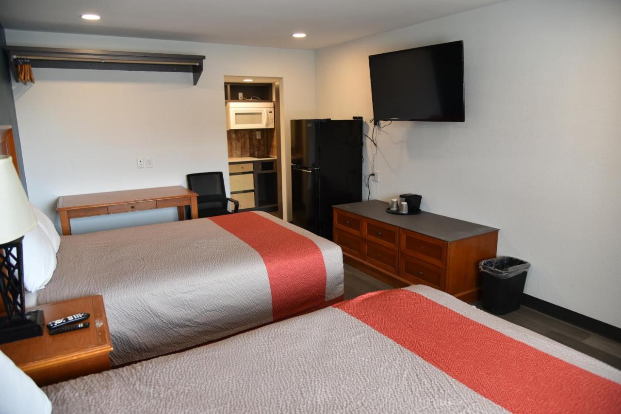 Town Place Studio Apartment Snyder ภายนอก รูปภาพ