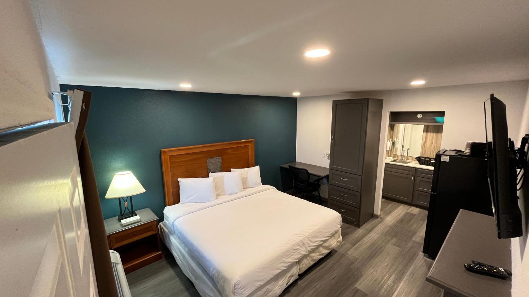 Town Place Studio Apartment Snyder ภายนอก รูปภาพ