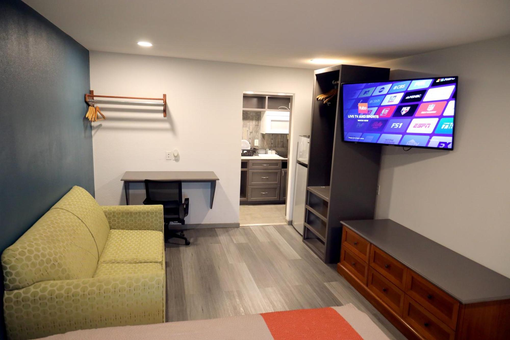 Town Place Studio Apartment Snyder ภายนอก รูปภาพ